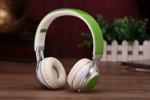 Head-mounted Computer Headset With Wire Control Mobile Phone Universal Heavy Bass Game Headset - Image 3