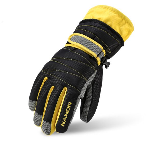 MaxProtect Winter Tech Gloves - Image 2