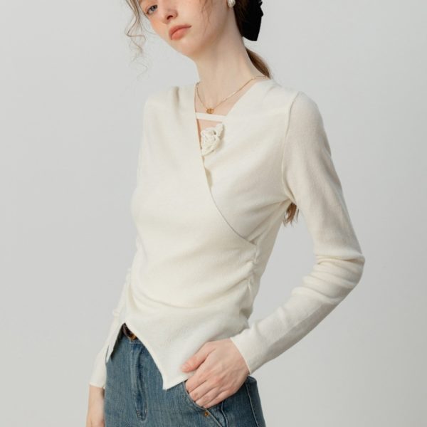 Retro Cross Design Knitwear With Flower Top - Image 7