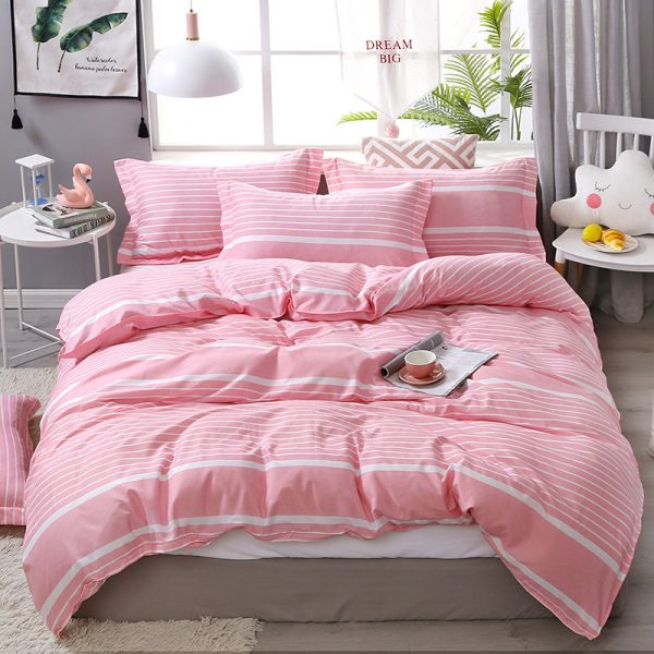 Three or four sets of bedding - Image 4