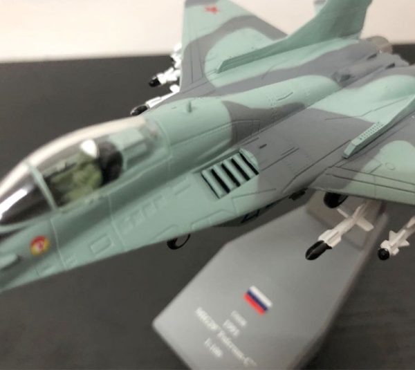 MAQUETTE AVION - Chasseur MIG29 - Image 4