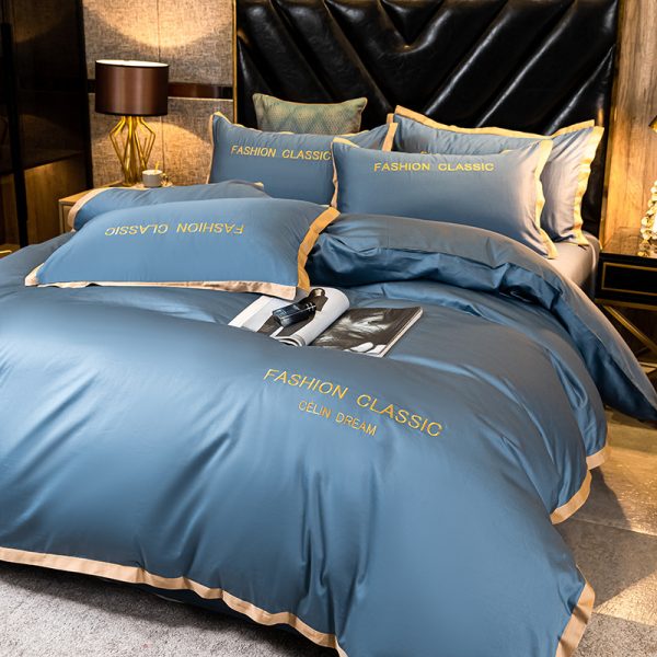 Four-piece bedding set with pure cotton cover