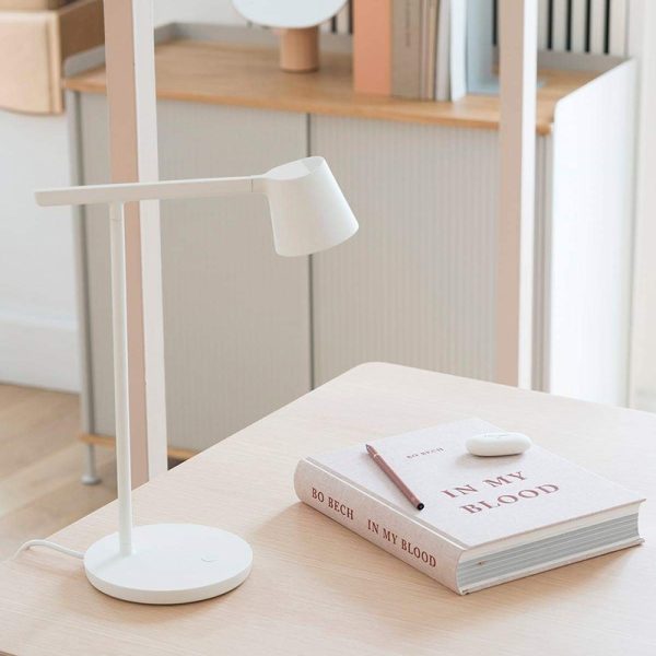 Personality Creative Exhibition Hall Decoration Atmosphere Living Room Bedroom Bedside Lamp - Image 5