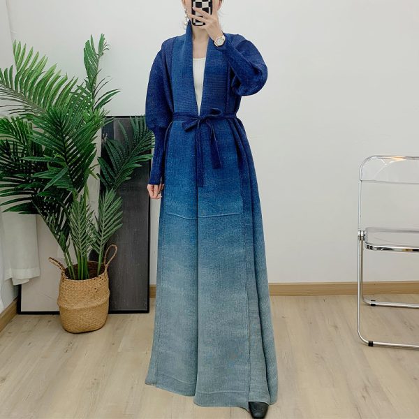 Fashion Plus Size Pleated Long Gradient Coat - Image 3