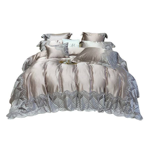 European Style Four-piece Silk Cotton Bedding - Image 2