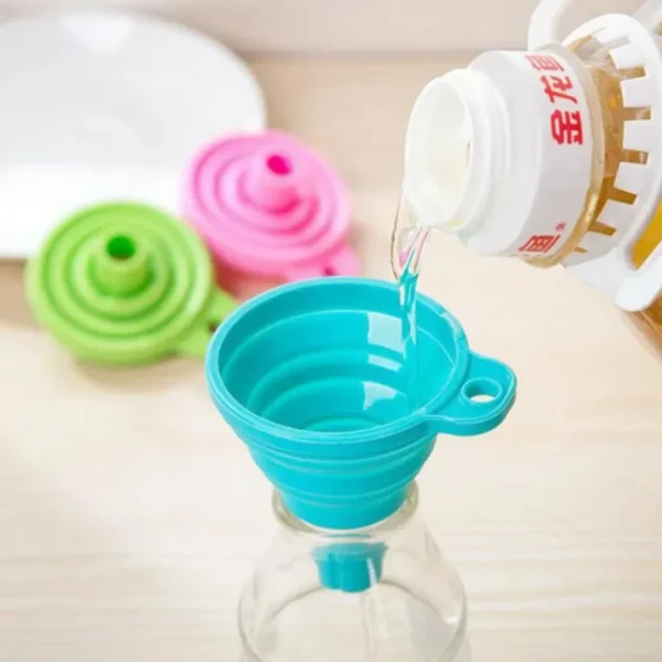 New Kitchen Funnel Set, Kitchen Gadget Accessories Foldable Silicone Funnel for Filling Water Bottles With Liquid Transfer